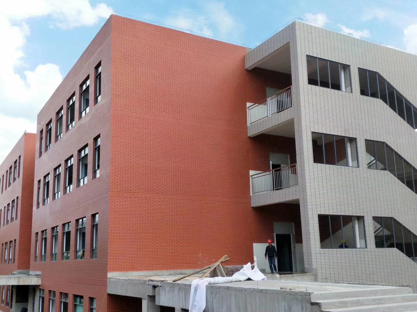 云南曲靖罗平思源学校新建项目 云南曲靖罗平思源学校新建项目